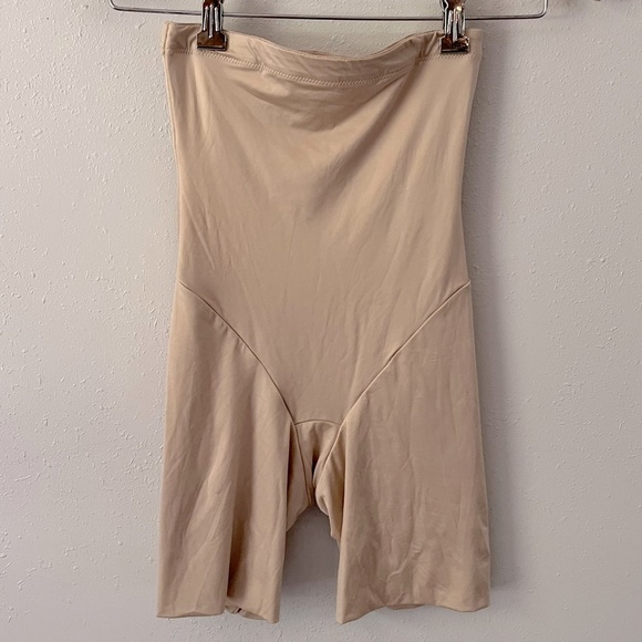 Maidenform Nude Shapewear Hi-Waist Shorty Size Medium - Picture 7 of 7